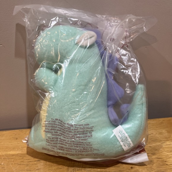 Vintage 1986 Tomy Avon Puff the Magic Dragon Plush Talc Powder Dispenser Sealed - Picture 2 of 2